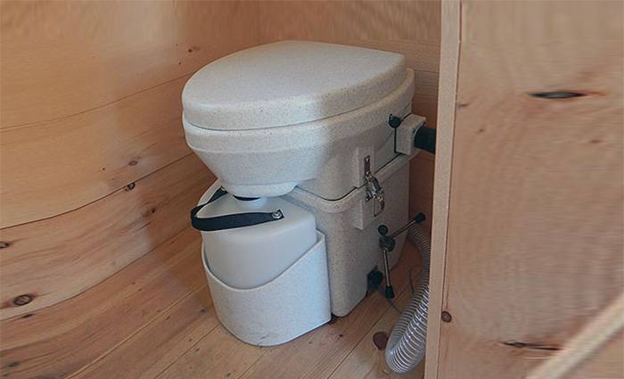 Natures-Head-Composting-Toilet-Review